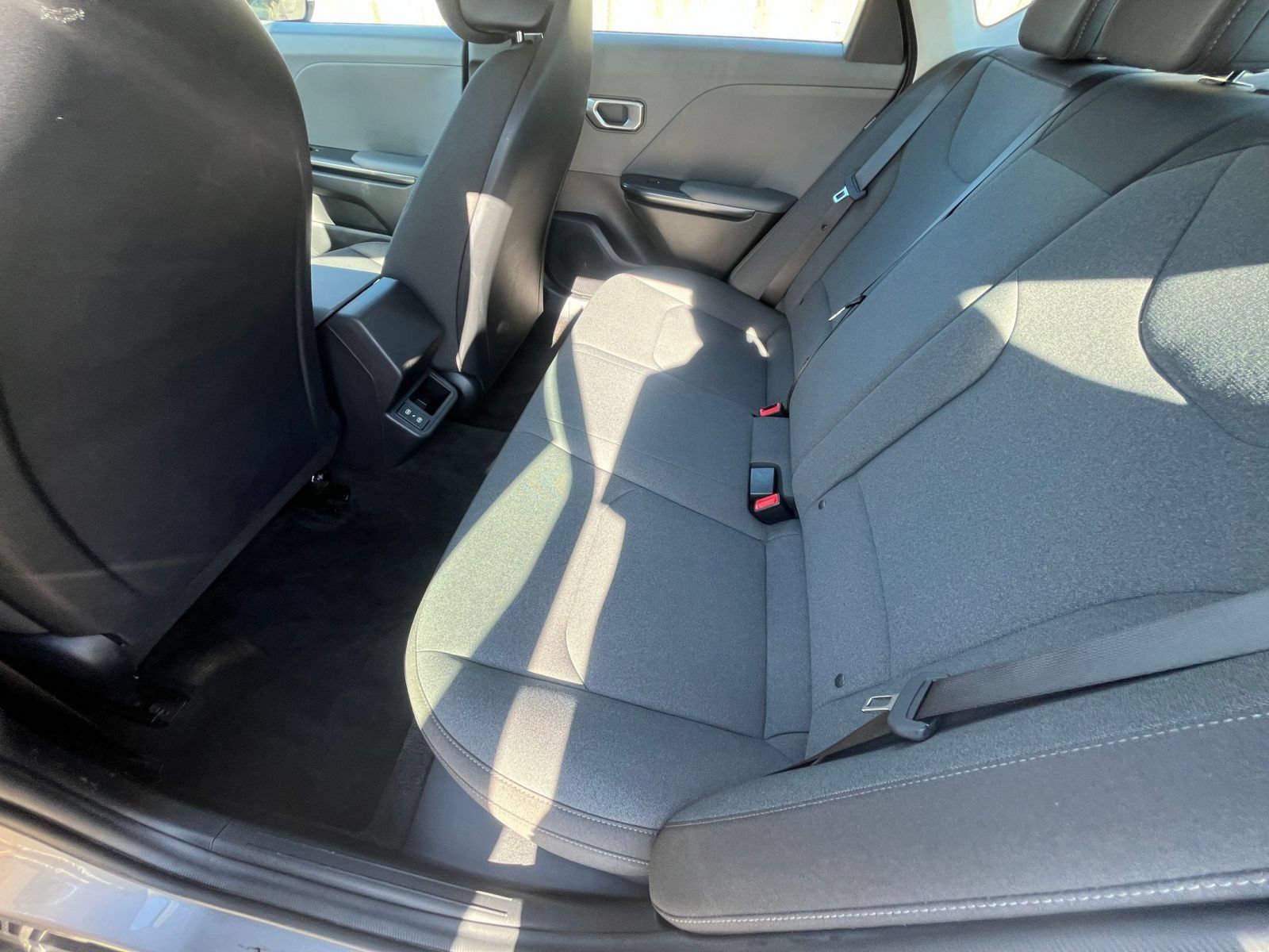 Used 2025 Kia K4 FWD image 26
