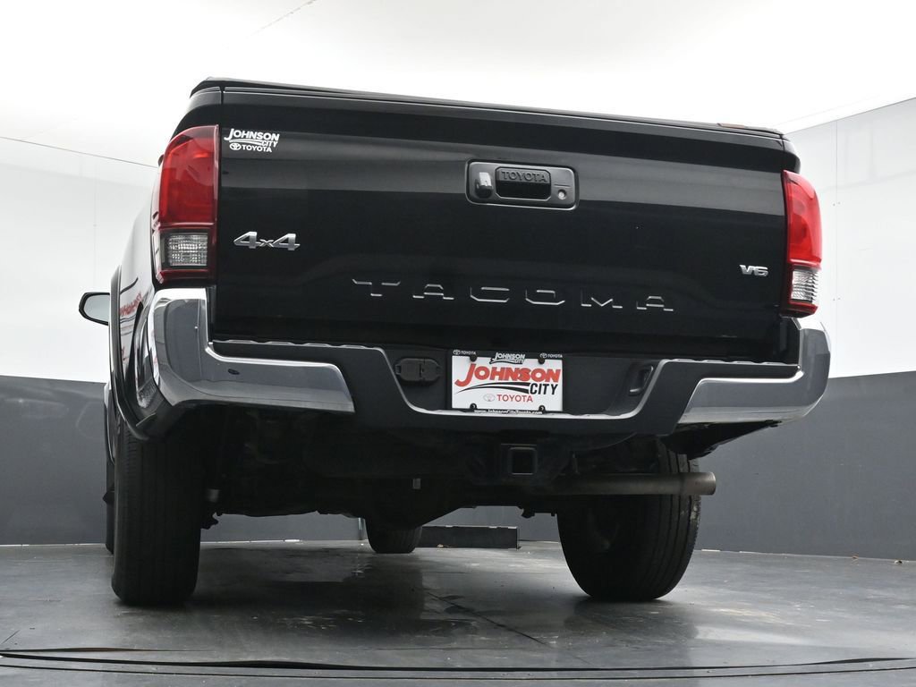Used 2023 Toyota Tacoma SR5 AWD/4WD image 36