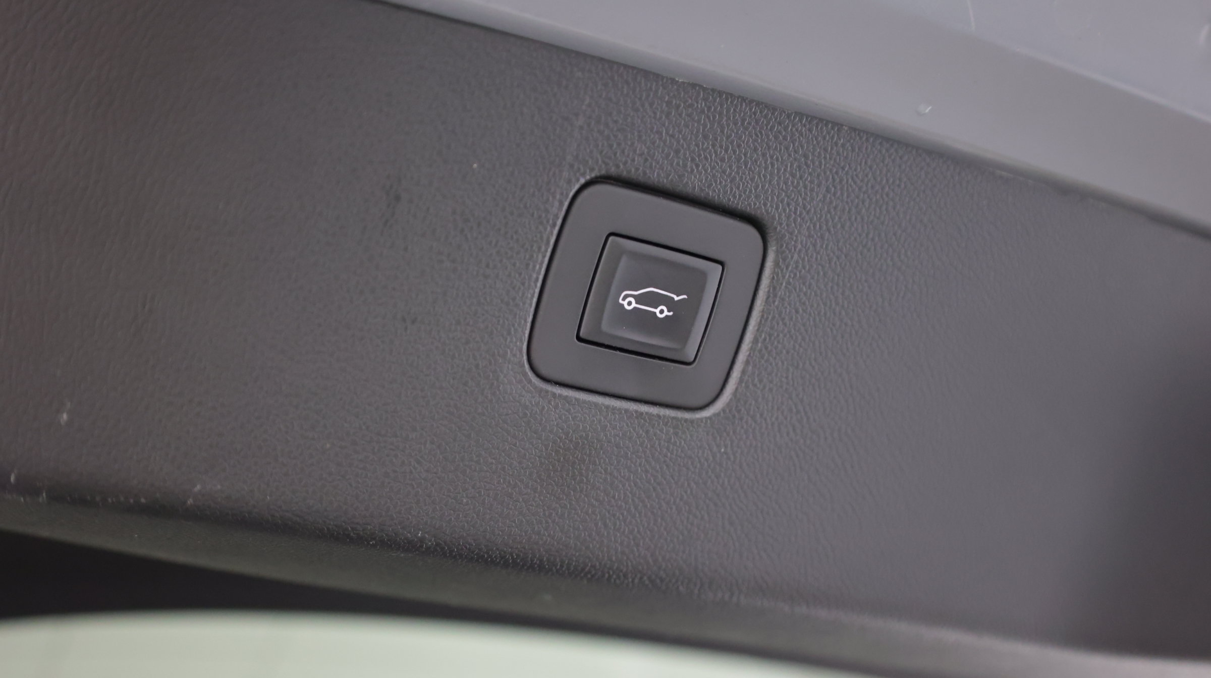 Used 2025 Buick Envista Sport Touring w/ Convenience I Package FWD image 34