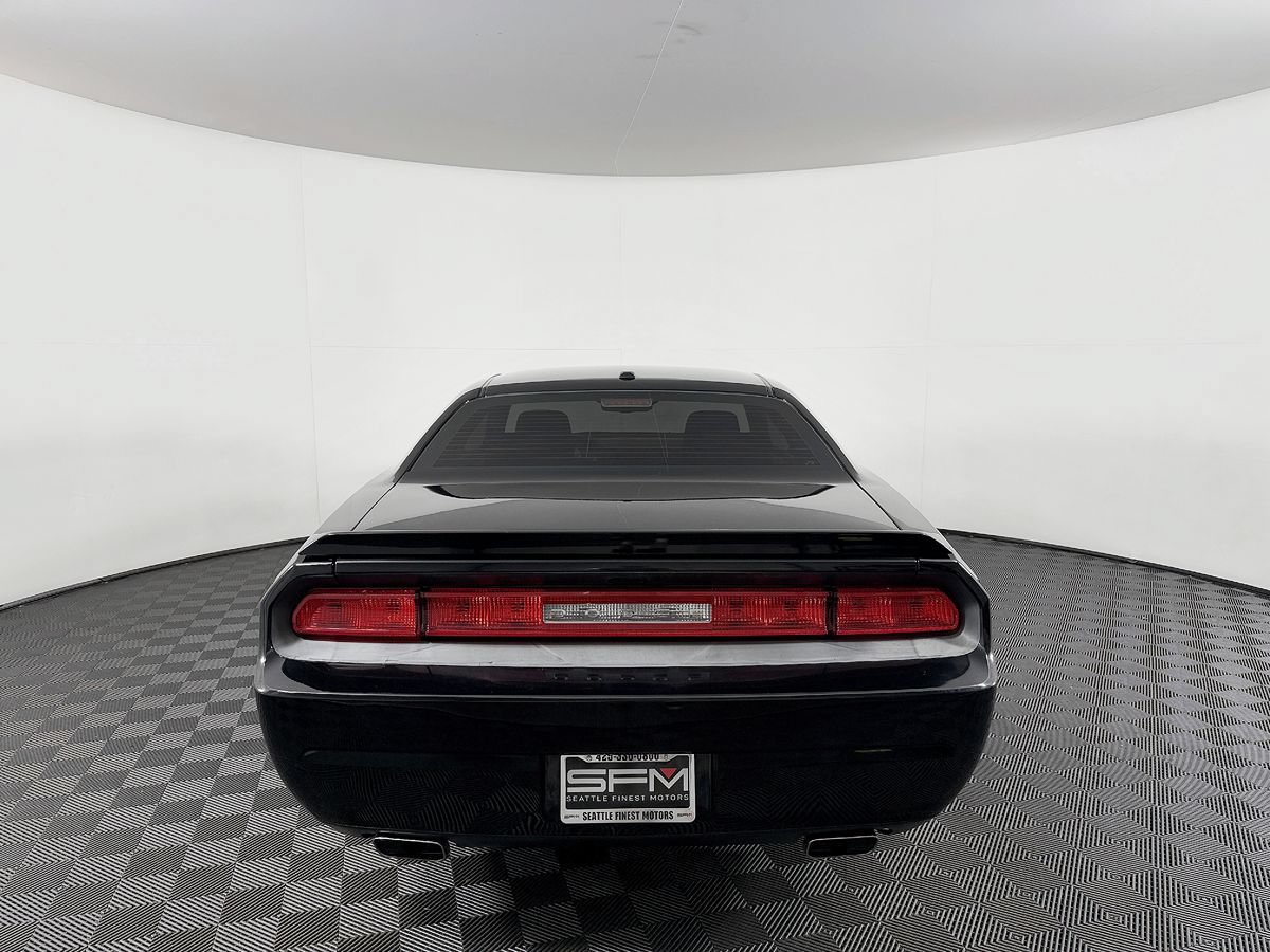 Used 2012 Dodge Challenger R/T RWD image 10