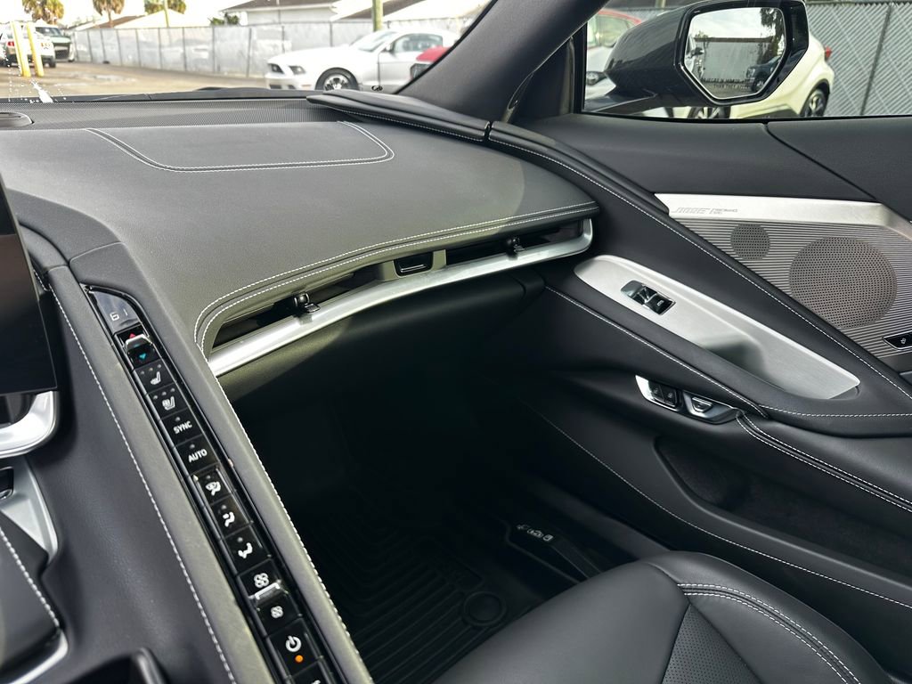 Used 2025 Chevrolet Corvette Stingray Preferred Cpe w/ 2LT image 51