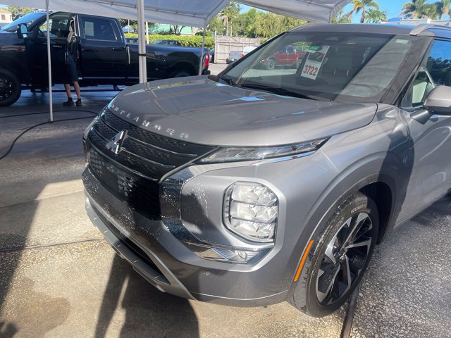 Used 2024 Mitsubishi Outlander SEL FWD image 5