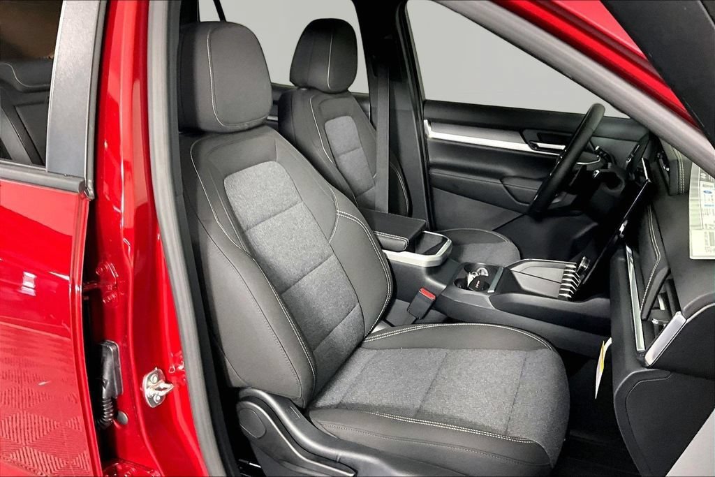 New 2027 GMC Terrain Elevation w/ LPO, Floor Liner Package FWD image 12