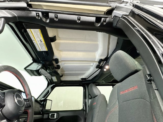 Used 2024 Jeep Wrangler Unlimited Rubicon AWD/4WD image 24