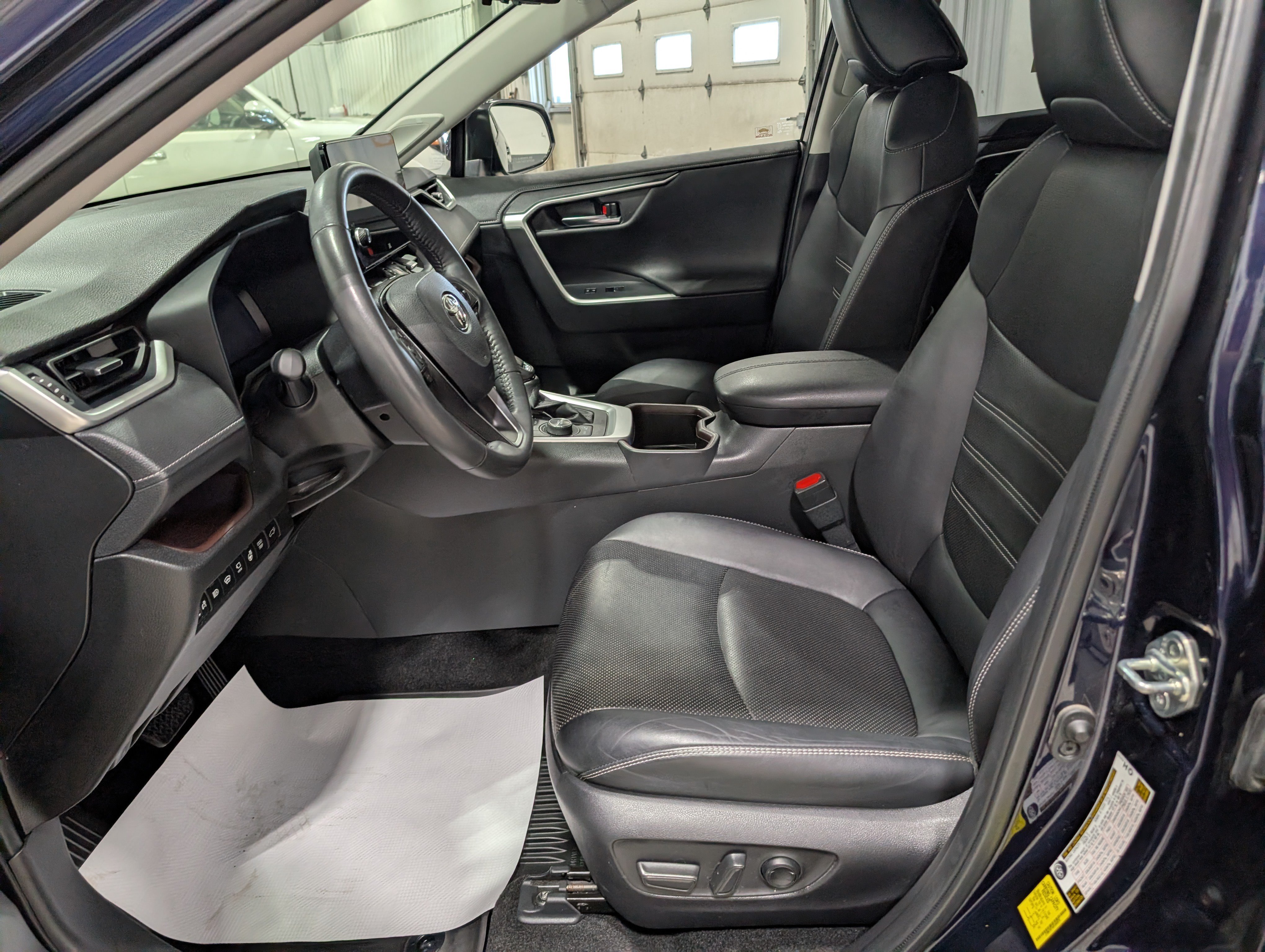 Used 2023 Toyota RAV4 Limited AWD/4WD image 14