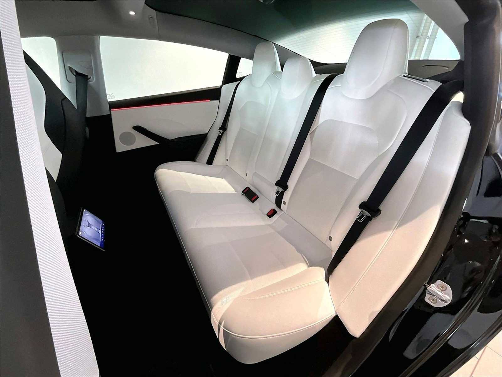 Used 2025 Tesla Model 3 Performance AWD/4WD image 31