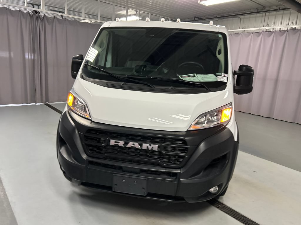 Used 2025 RAM ProMaster 2500 w/ Convenience Group FWD video 2
