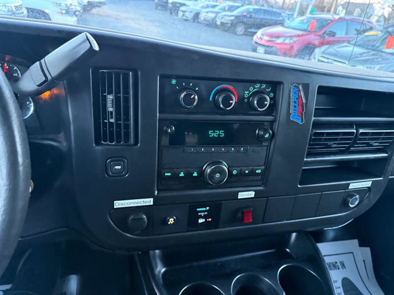 Used 2011 Chevrolet Express 2500 image 23