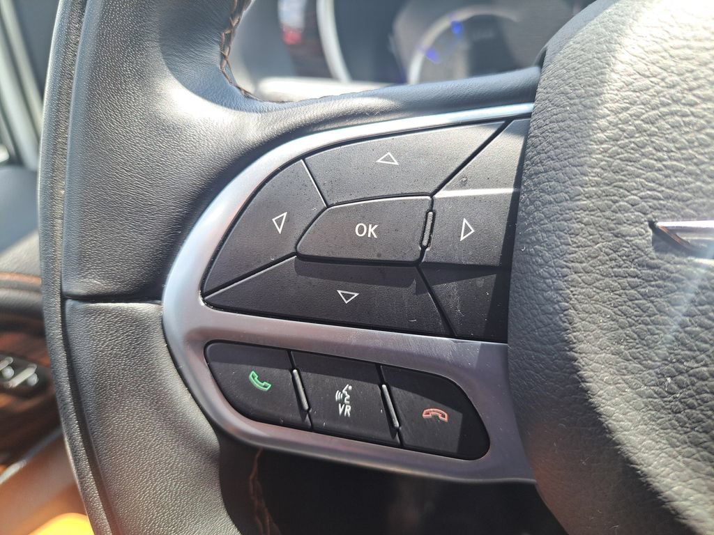 Certified 2022 Chrysler Pacifica Pinnacle FWD image 24