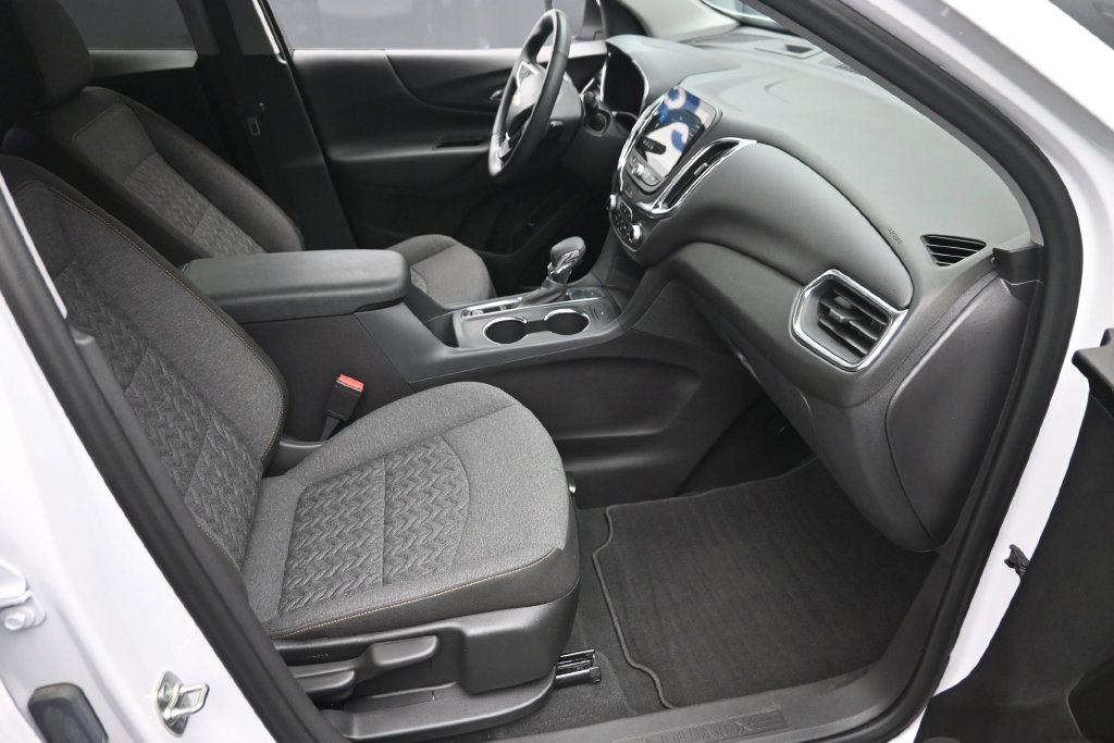 Used 2024 Chevrolet Equinox LT AWD/4WD image 9