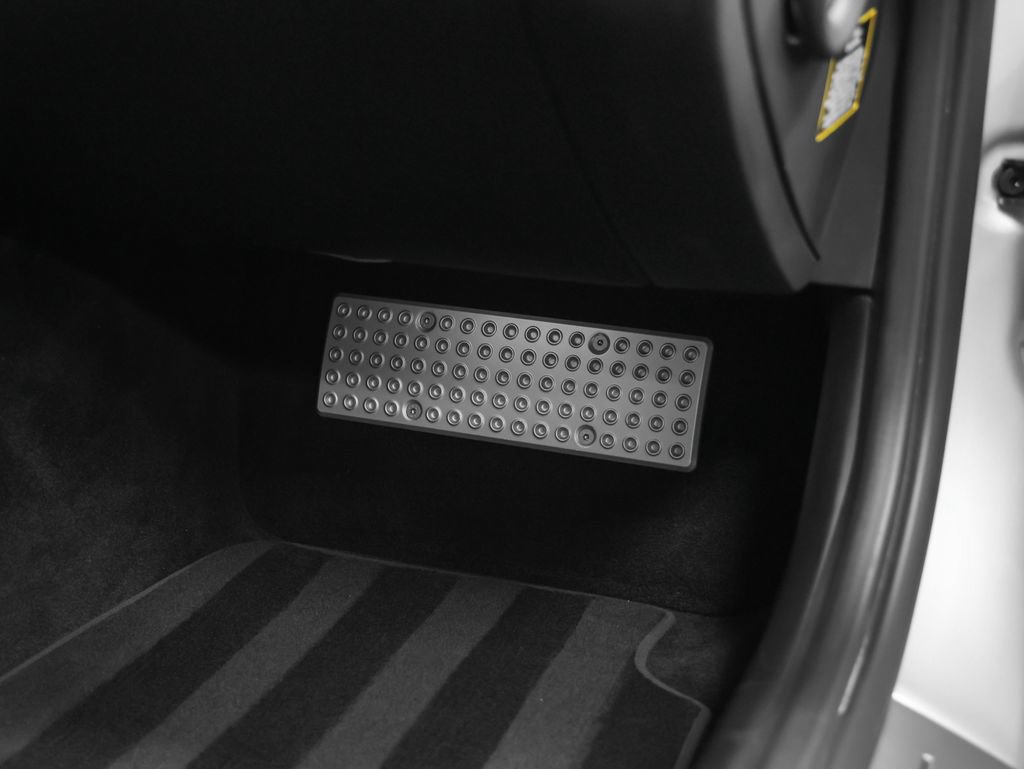 Certified 2014 Ferrari F12 Berlinetta RWD image 32