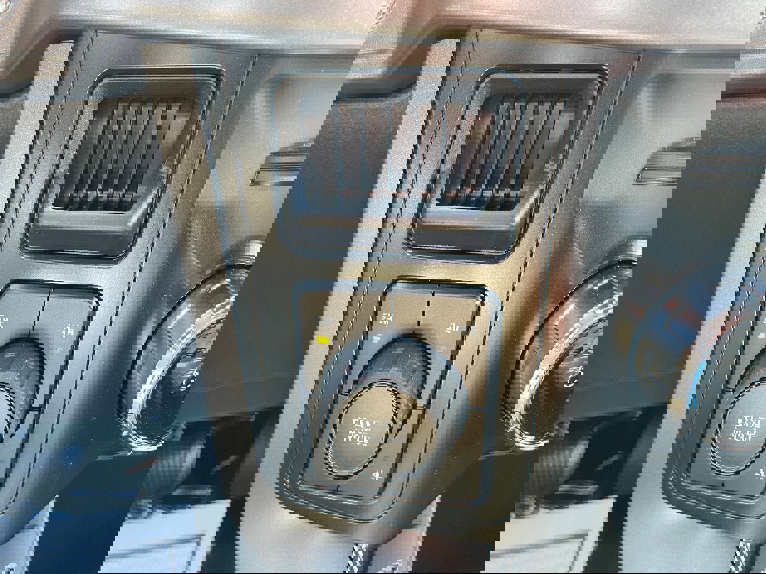 New 2026 Ford F150 XLT w/ Equipment Group 302A MID image 19