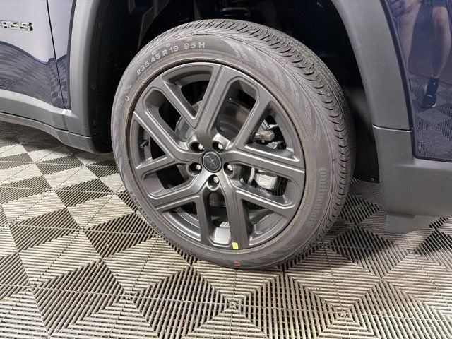 New 2026 Jeep Compass Limited AWD/4WD image 2