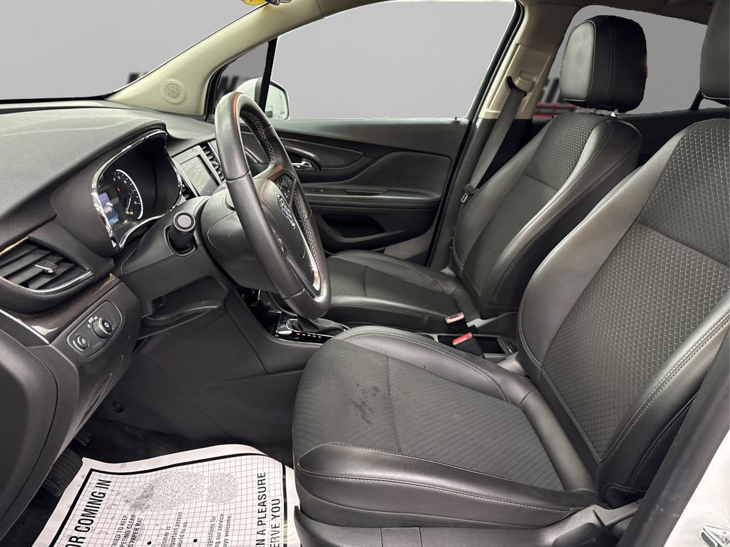 Used 2022 Buick Encore Preferred w/ Safety Package image 9