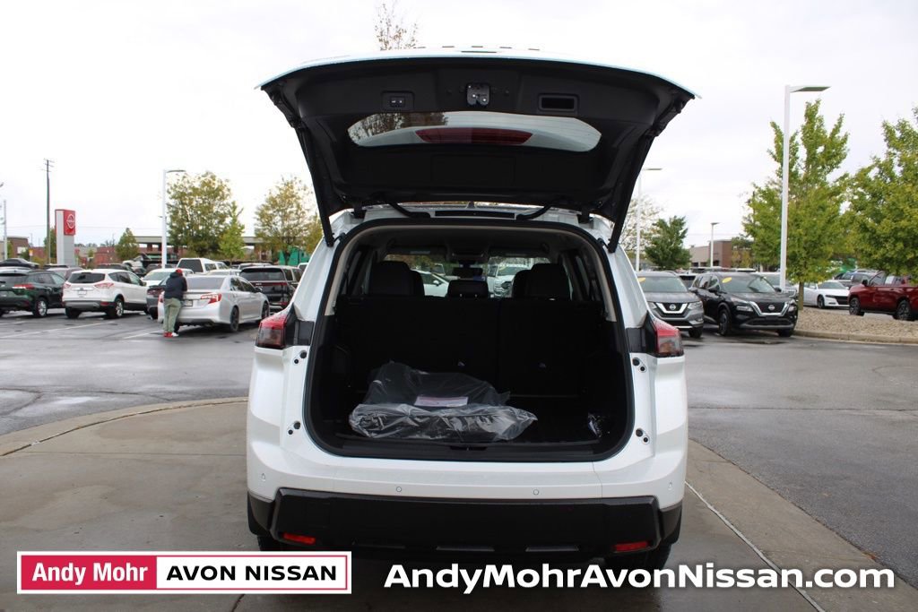 New 2026 Nissan Rogue SV image 6