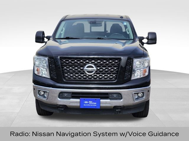 Used 2019 Nissan Titan SV w/ SV Convenience Package image 2