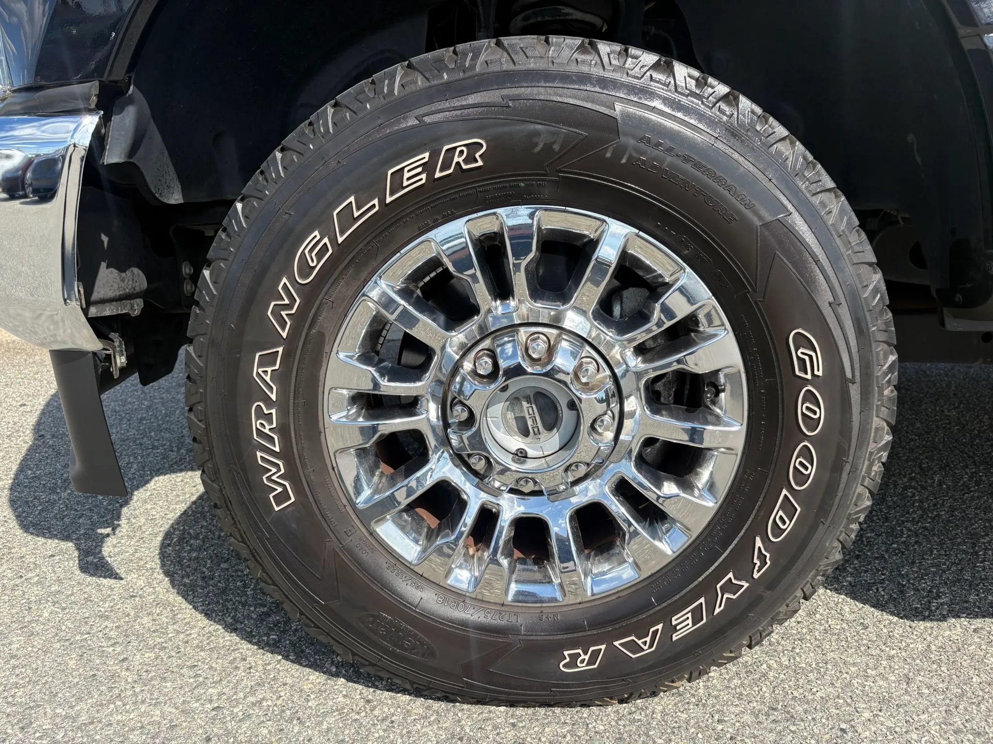Used 2021 Ford F250 XLT w/ XLT Premium Package AWD/4WD image 33