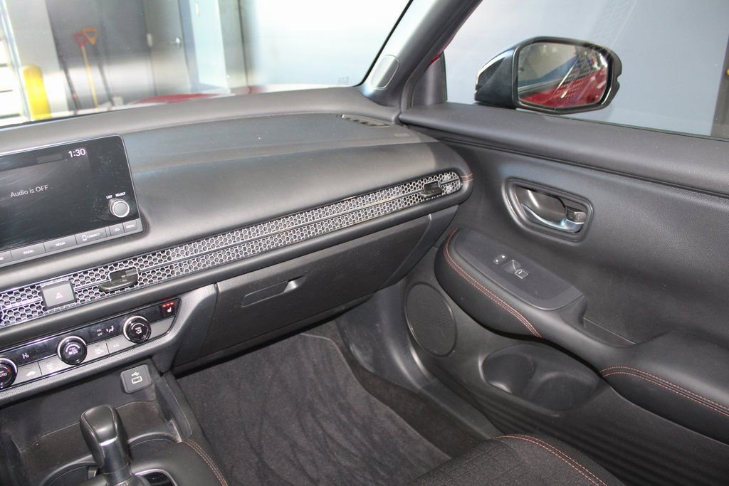 Used 2025 Honda HR-V Sport image 23