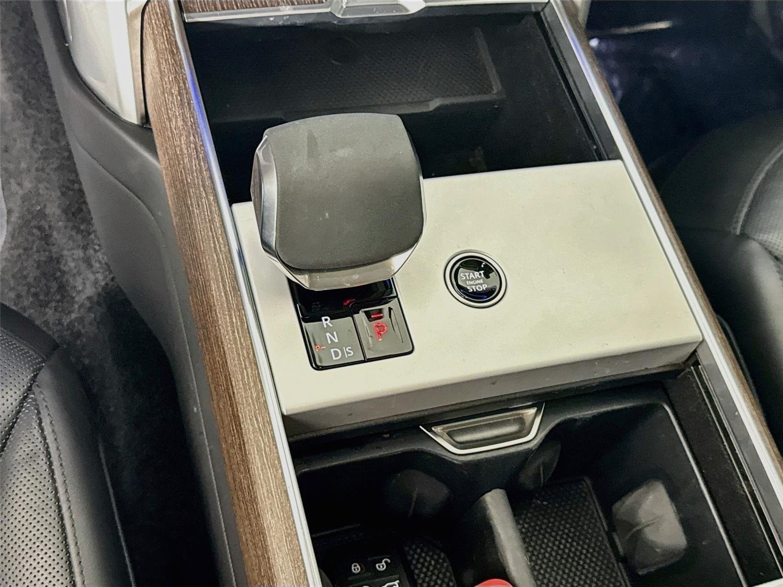 Used 2024 Land Rover Range Rover SE AWD/4WD image 19