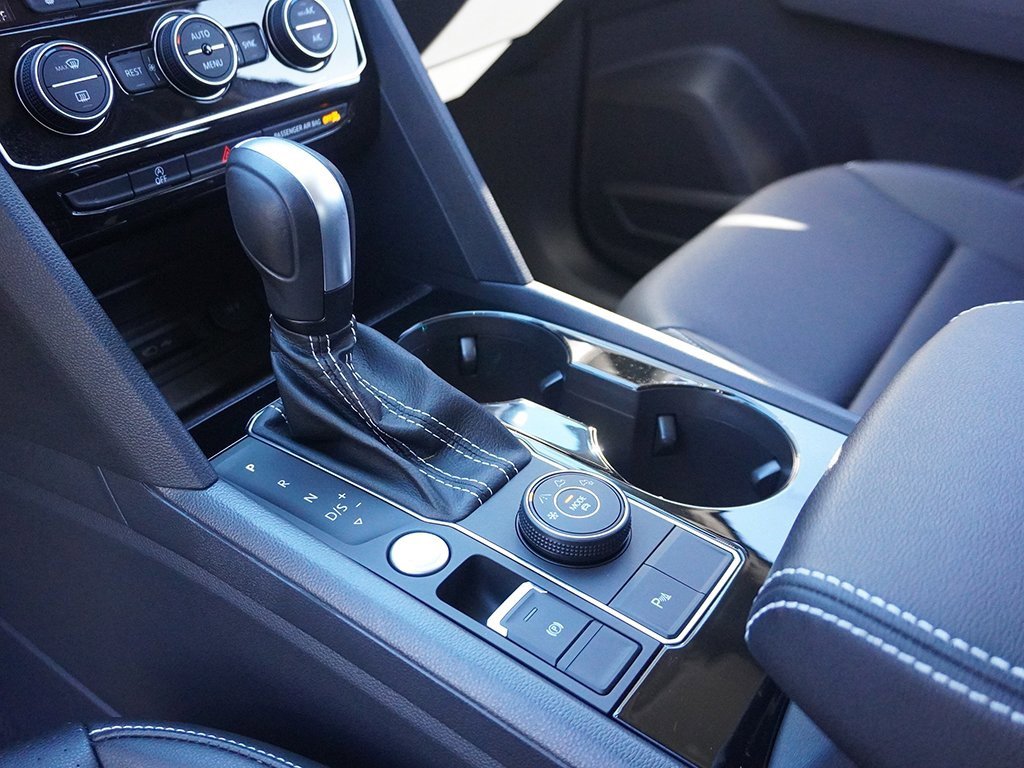 Used 2023 Volkswagen Atlas SE image 56