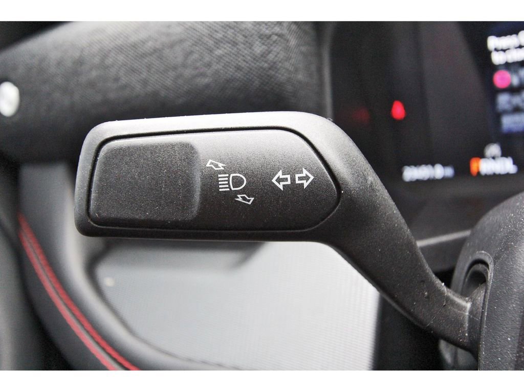 Certified 2025 Ford Explorer ST-Line w/ Premium Package RWD image 15