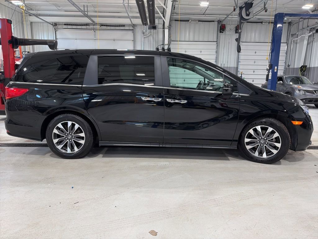 Used 2024 Honda Odyssey EX-L image 11