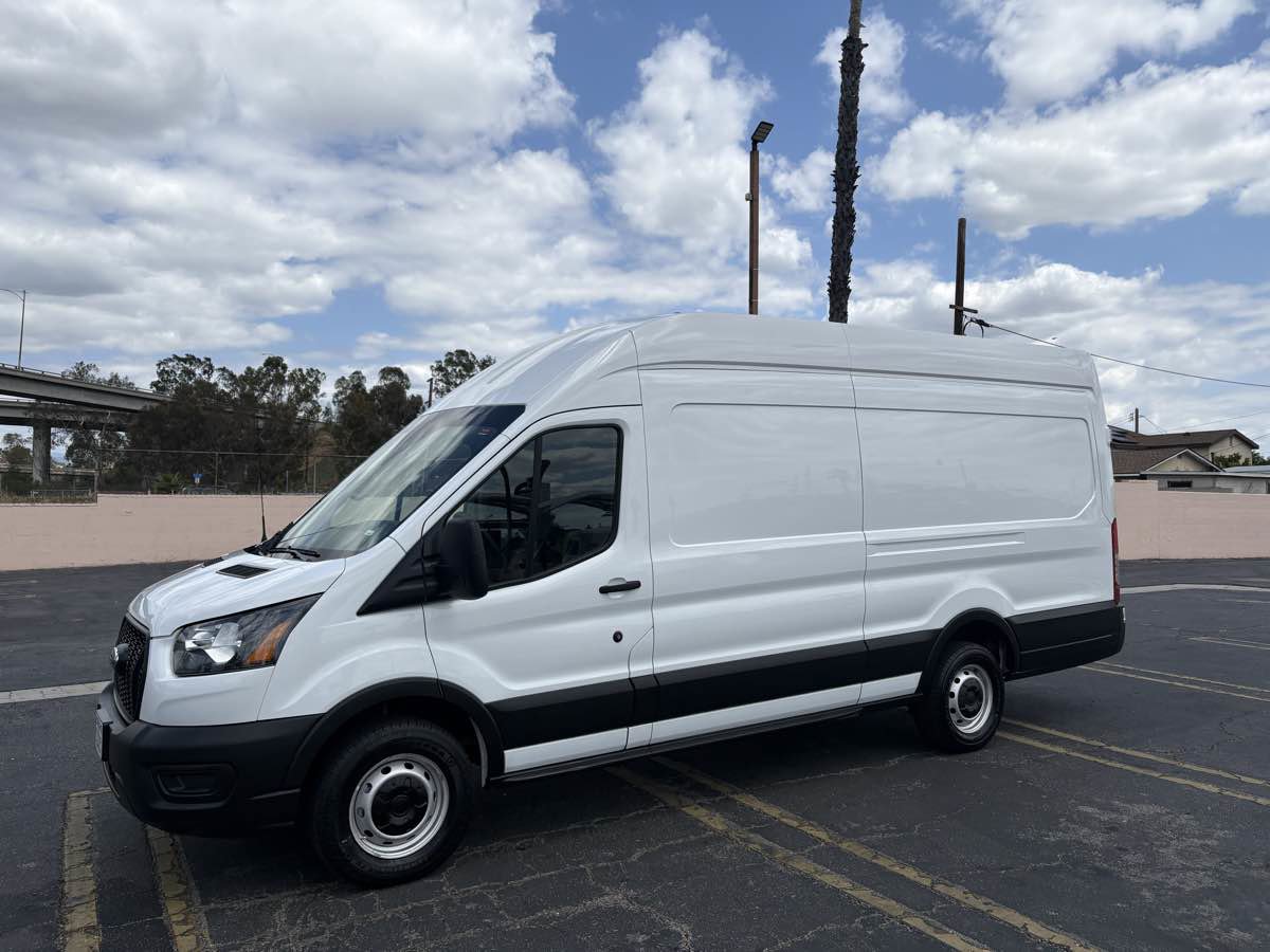 Used 2023 Ford Transit 250 148 High Roof Extended w/ Load Area Protection Package RWD image 7