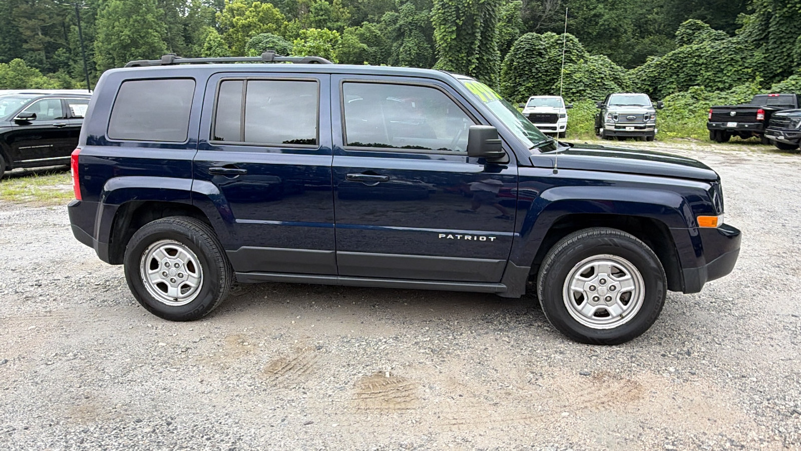 Used 2016 Jeep Patriot Sport w/ Power Value Group FWD image 7