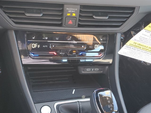 New 2027 Volkswagen Jetta SE FWD image 24