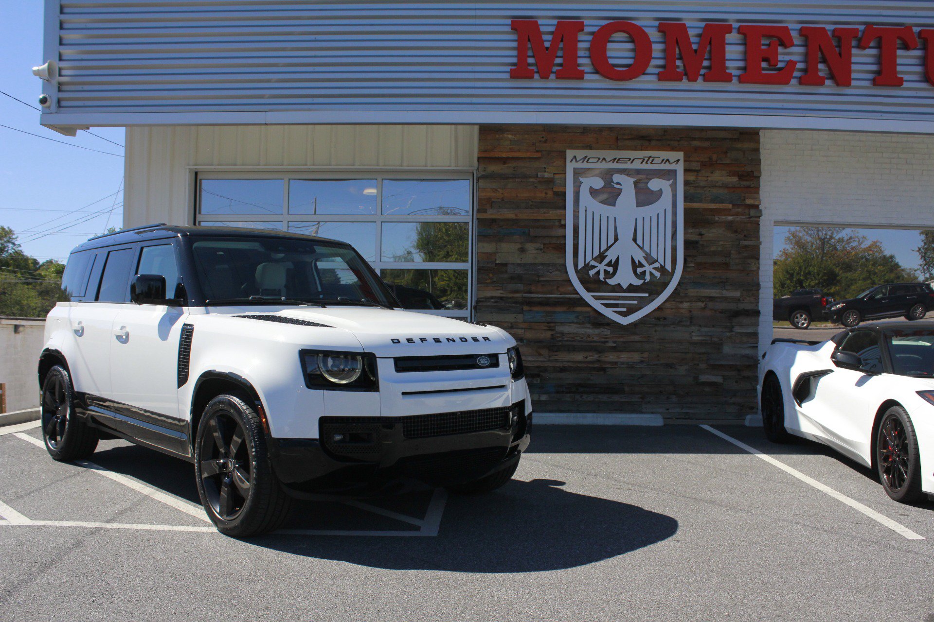 Used 2025 Land Rover Defender 110 X-Dynamic SE AWD/4WD image 82
