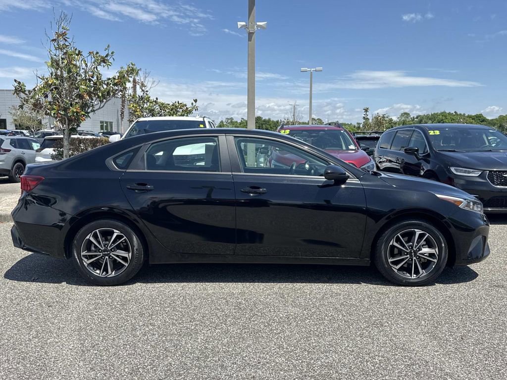 Used 2024 Kia Forte LXS FWD image 2