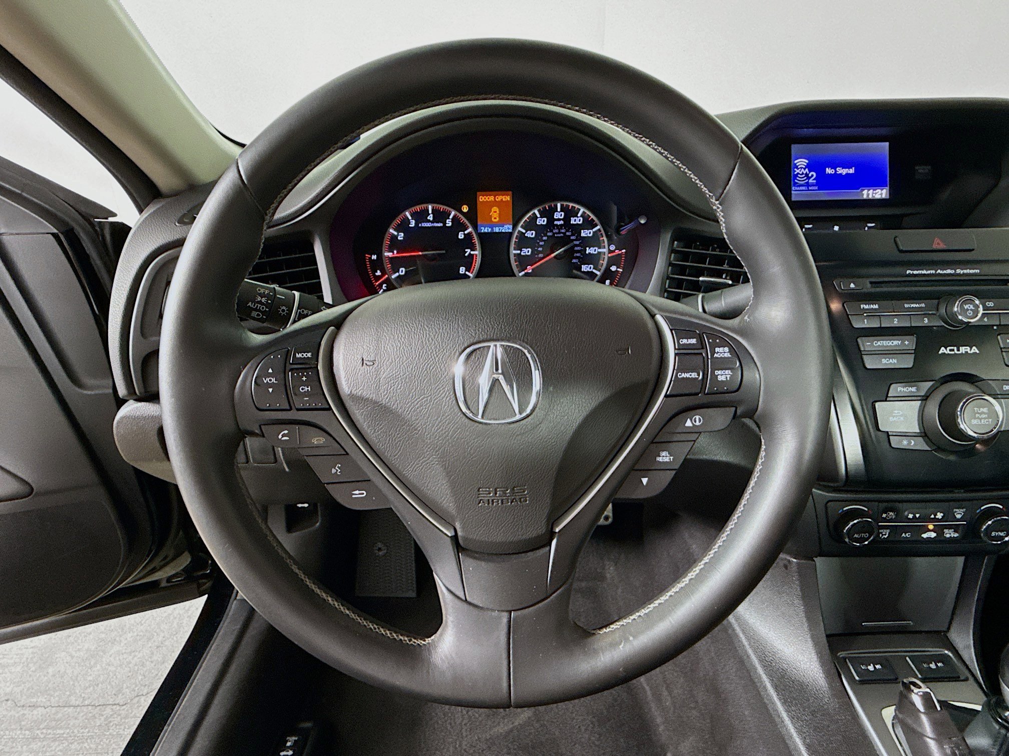 Used 2014 Acura ILX w/ Premium Package image 9
