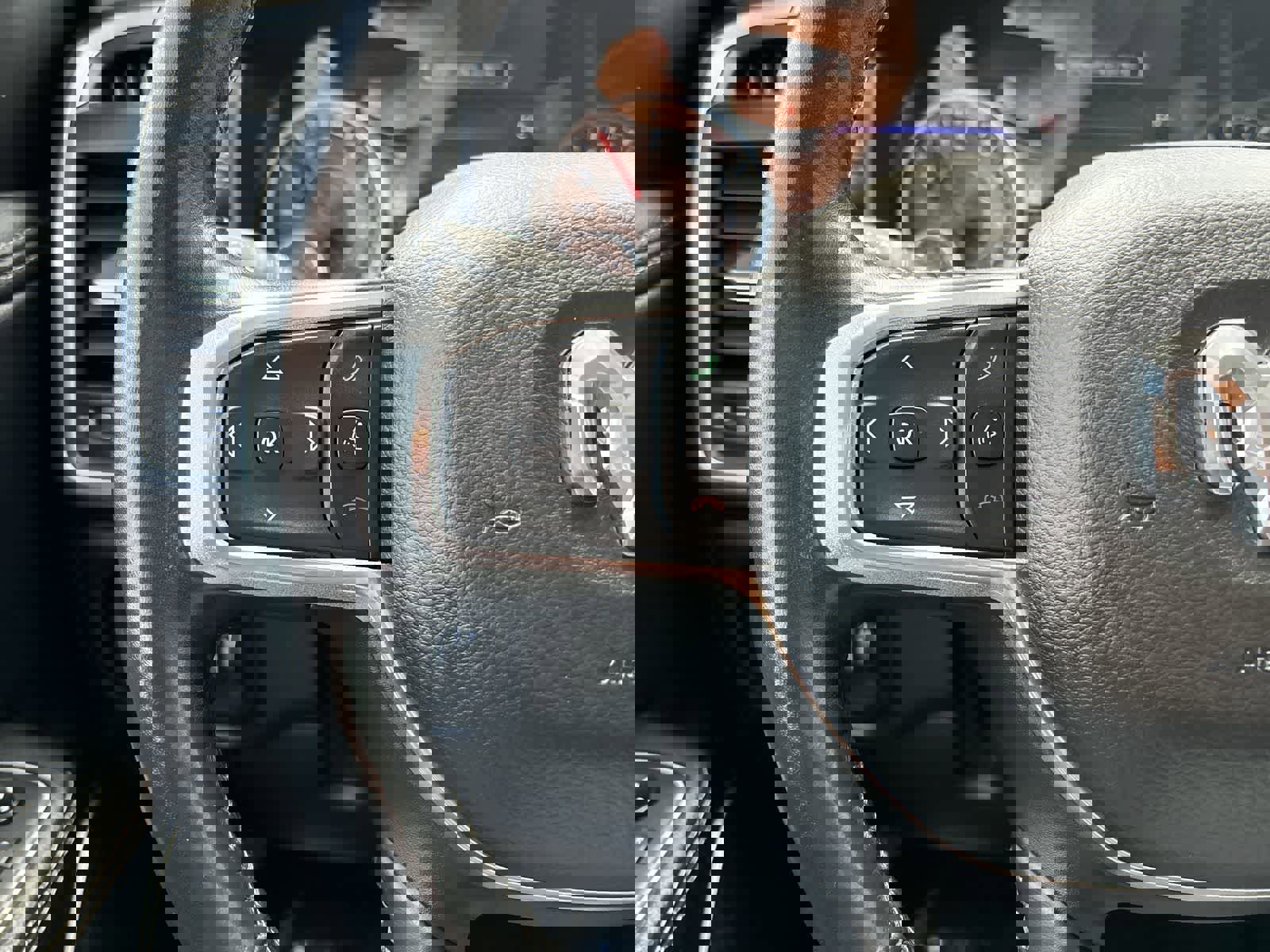 Used 2020 RAM 1500 Laramie image 13