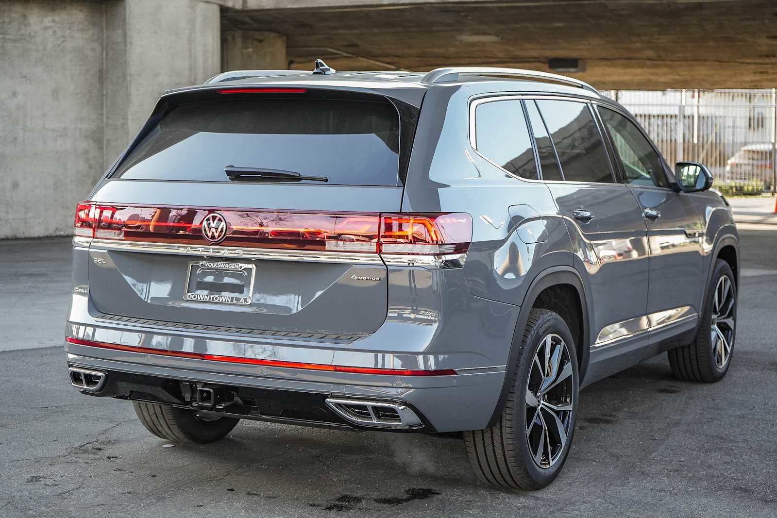 New 2026 Volkswagen Atlas SEL Premium R-Line image 6