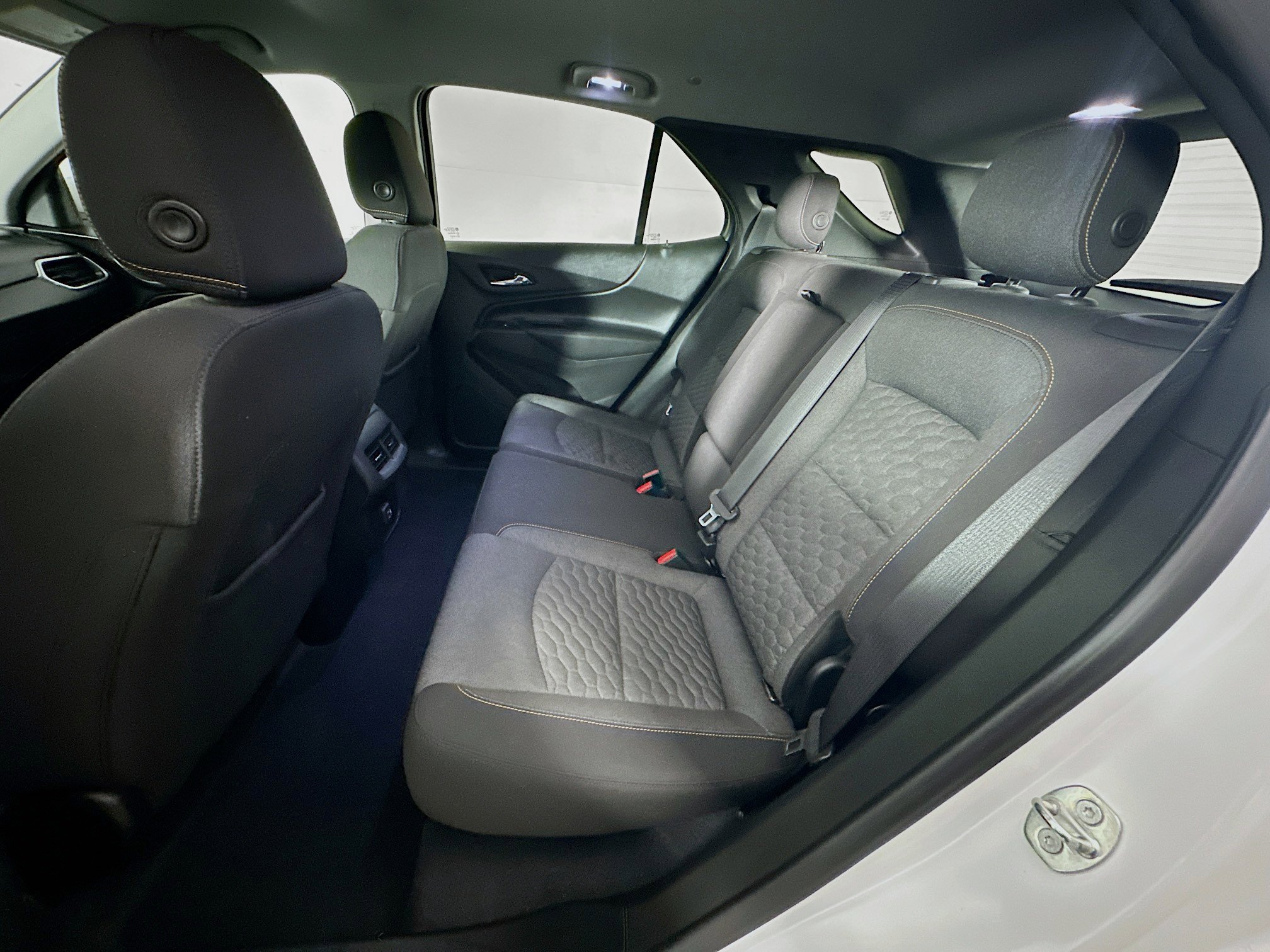 Used 2020 Chevrolet Equinox LT image 27