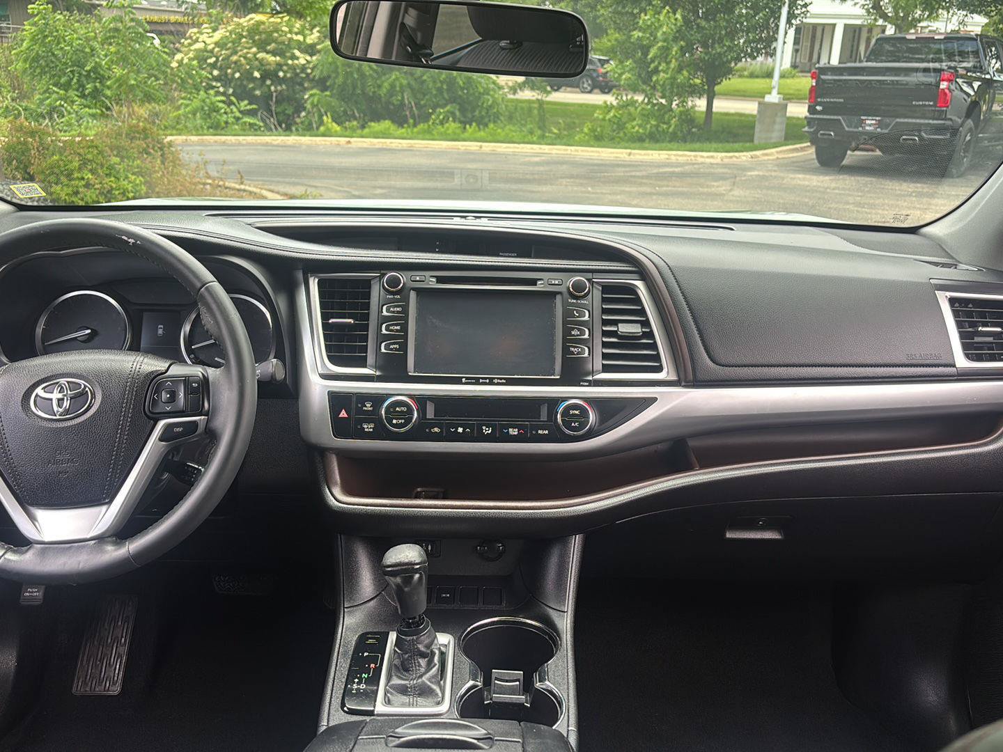 Used 2016 Toyota Highlander Plus FWD image 22