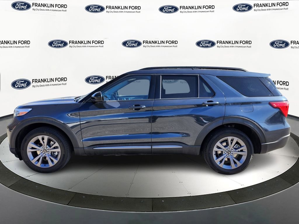 Certified 2022 Ford Explorer XLT w/ Equipment Group 202A image 2