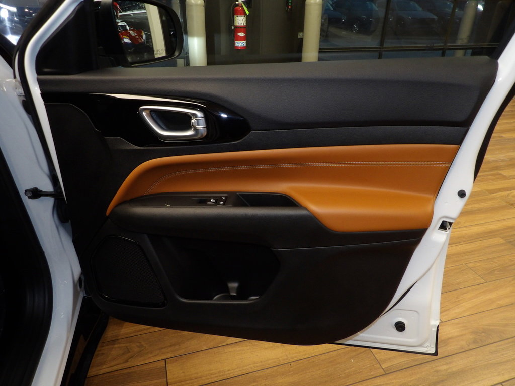 Used 2024 Jeep Compass Limited w/ Elite Group image 12