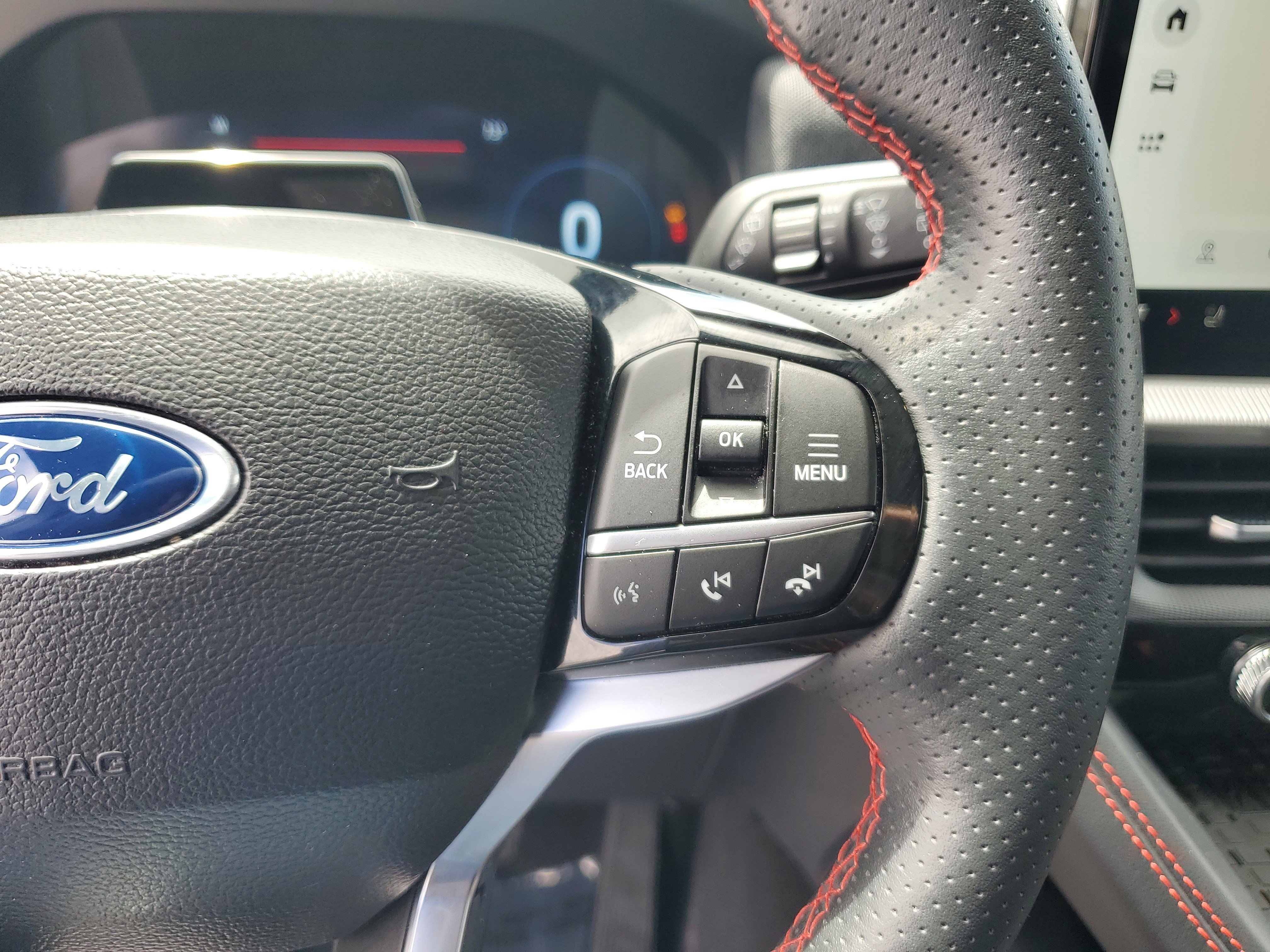 Used 2025 Ford Explorer ST-Line w/ Premium Package image 23