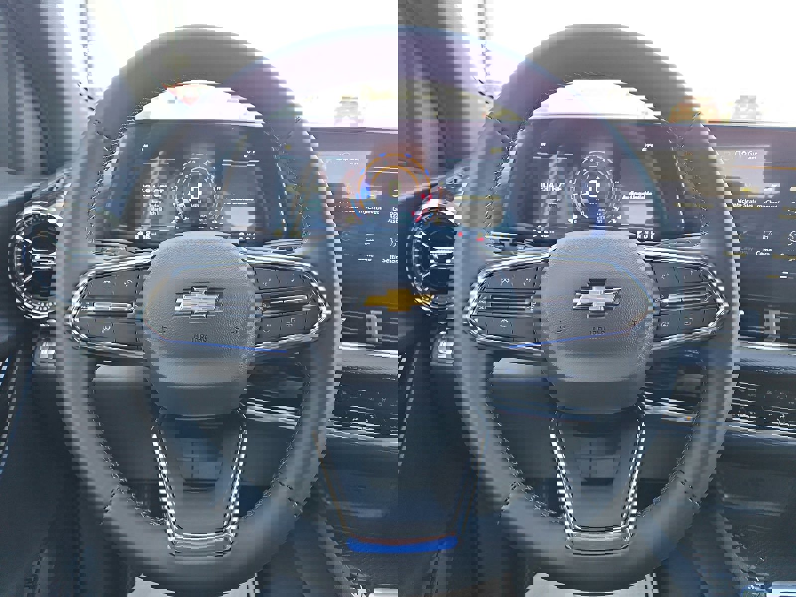 New 2026 Chevrolet Equinox LT w/ Convenience Package II image 13