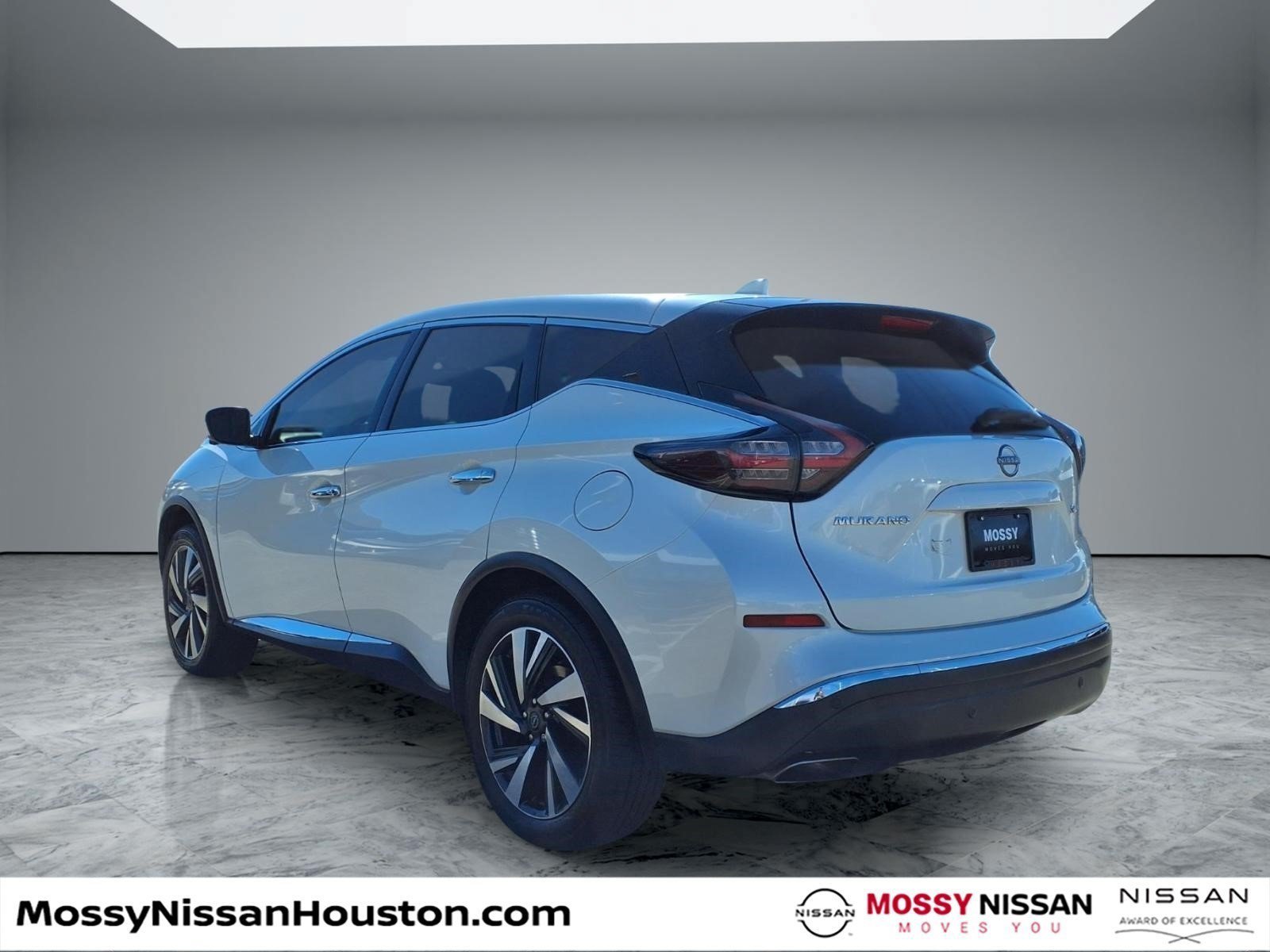 Used 2023 Nissan Murano SL w/ SL Moonroof Package FWD image 2
