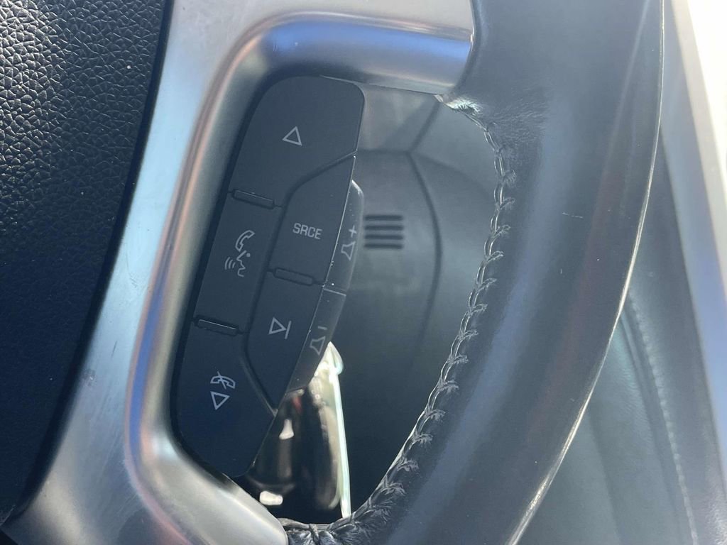 Used 2014 GMC Acadia SLE image 22