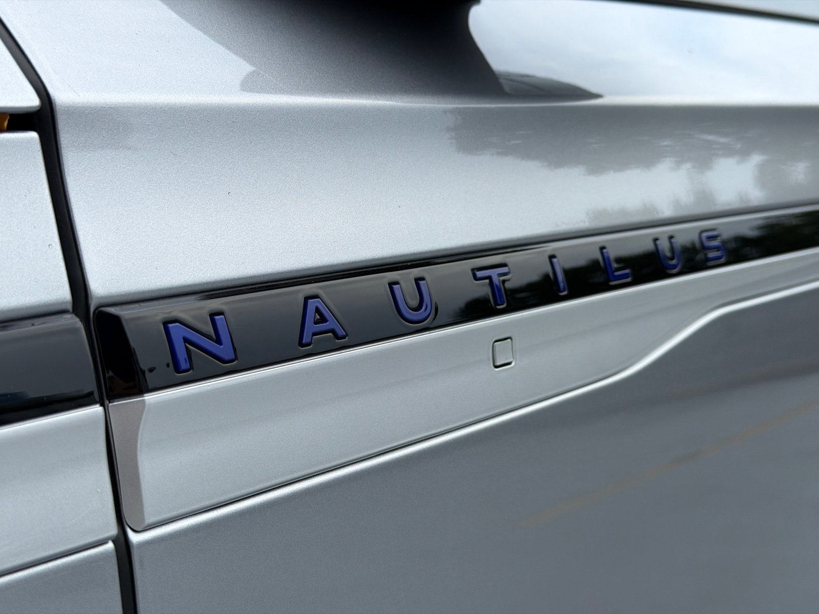 New 2026 Lincoln Nautilus Reserve AWD/4WD image 14
