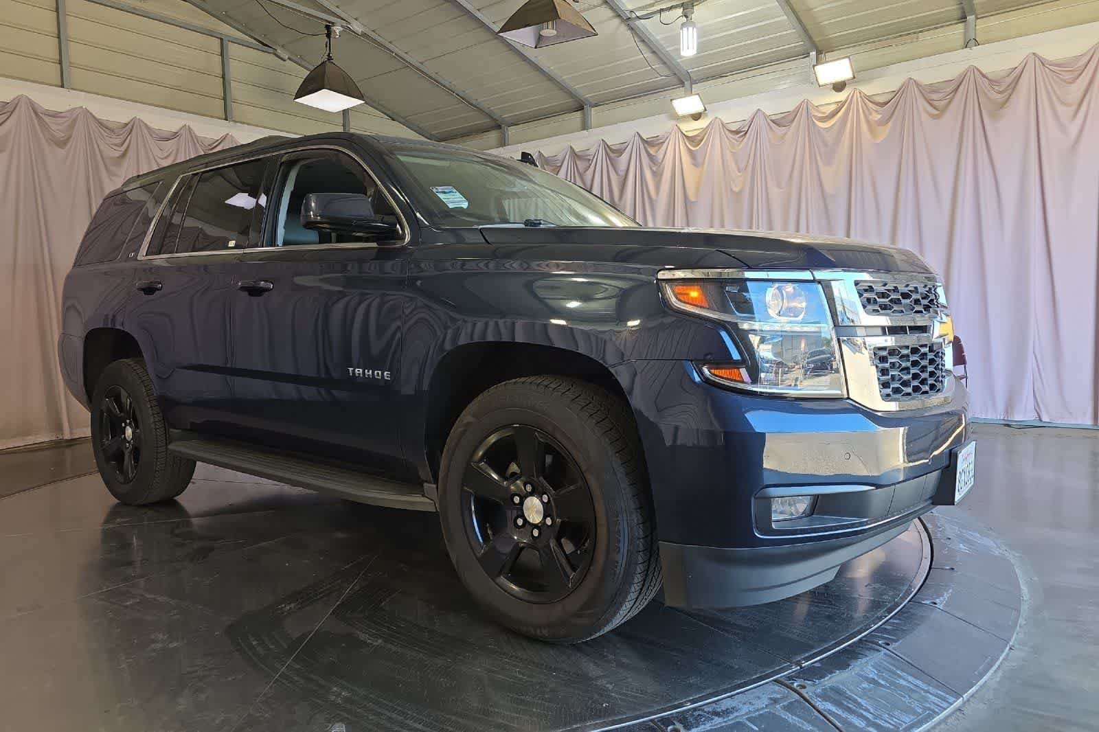 Used 2017 Chevrolet Tahoe LT w/ Luxury Package AWD/4WD image 10