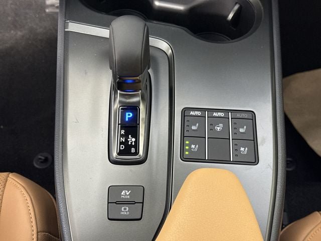 New 2026 Lexus UX 300h AWD w/ Accessory Package (2T) image 17