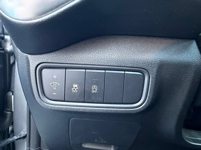 Used 2024 Kia Soul LX w/ Option Group 015 FWD image 31
