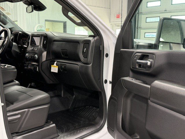 New 2026 GMC Sierra 2500 Pro w/ Convenience Package AWD/4WD image 8