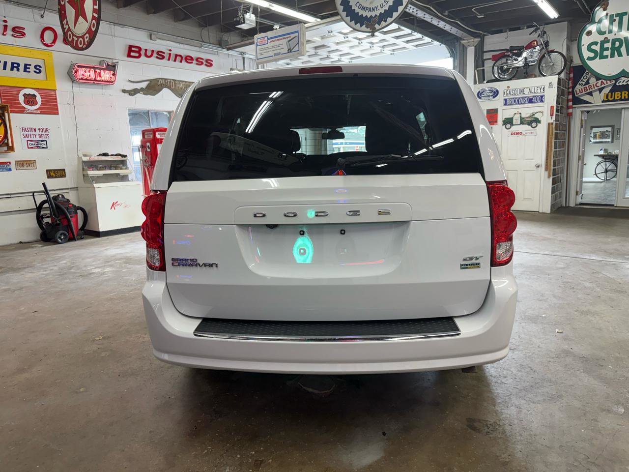 Used 2019 Dodge Grand Caravan GT FWD image 4