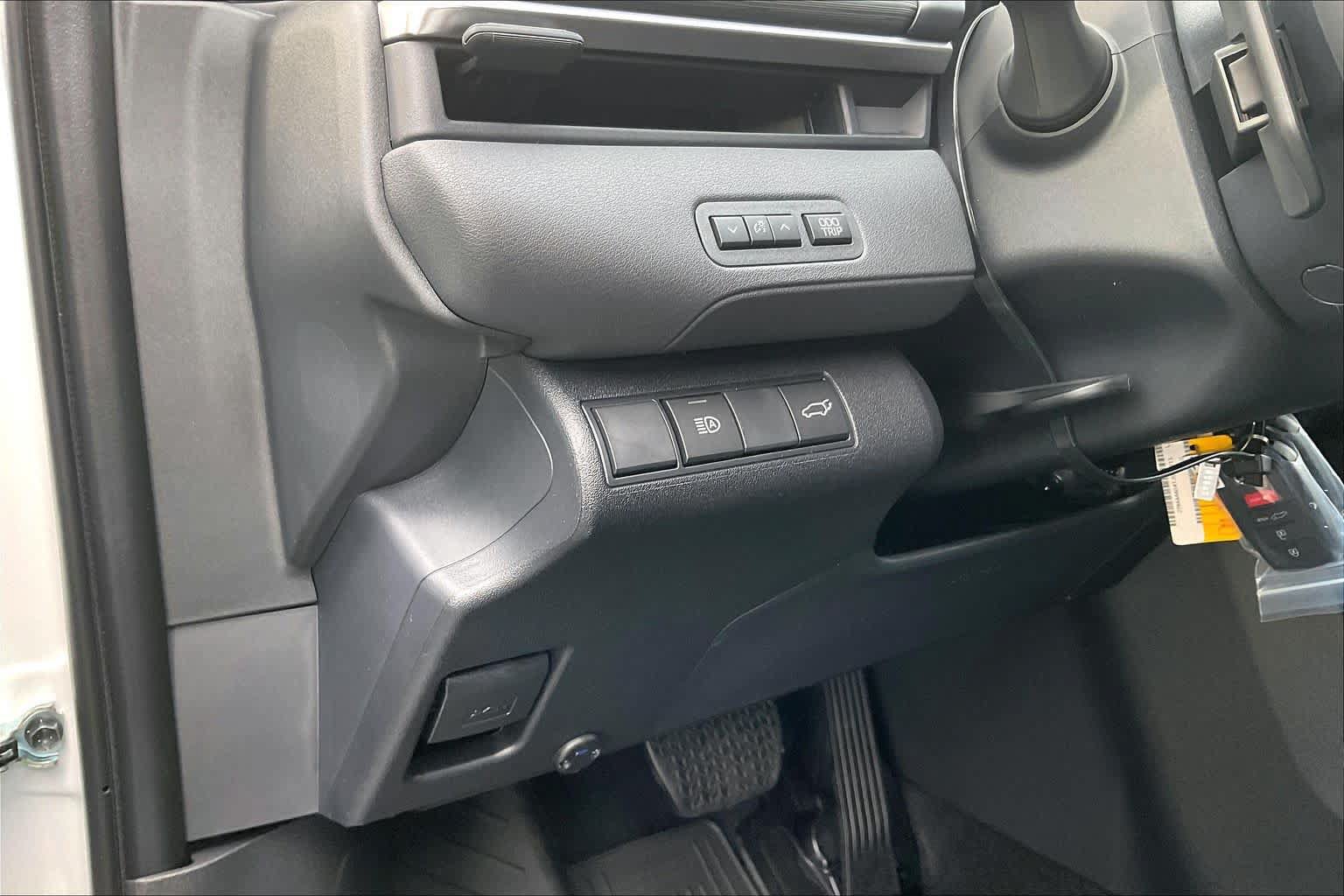 New 2026 Toyota C-HR AWD/4WD image 20