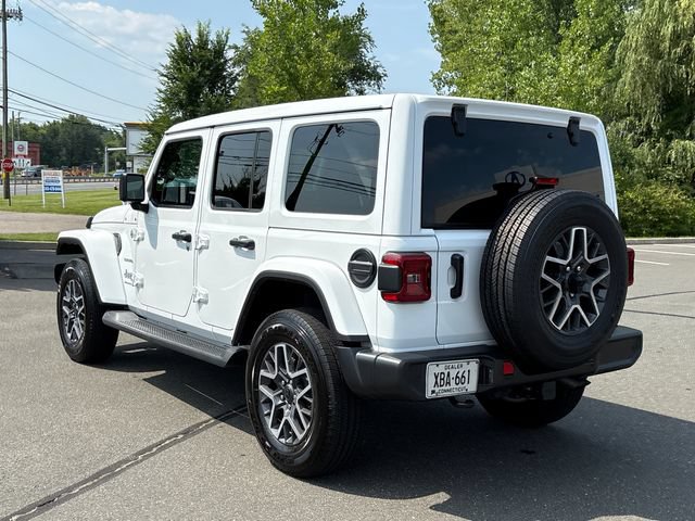 Used 2024 Jeep Wrangler Unlimited Sahara w/ Technology Group AWD/4WD image 2